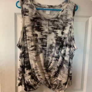 Athleta Breezy Twist Tank, cropped, black & white, 2x